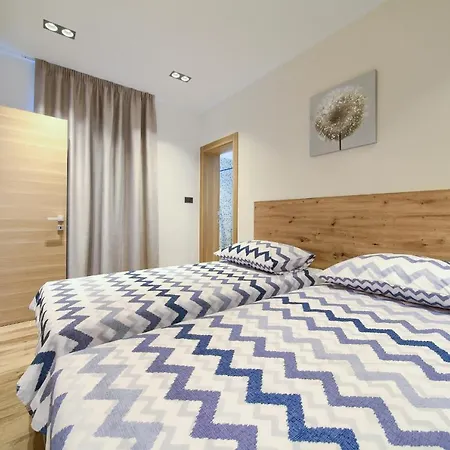 Unique With Private Pool Apartment *