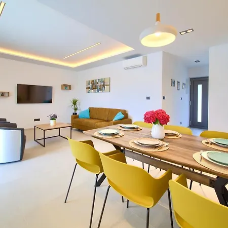 Apartment Unique With Private Pool *