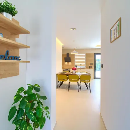 Apartment Unique With Private Pool