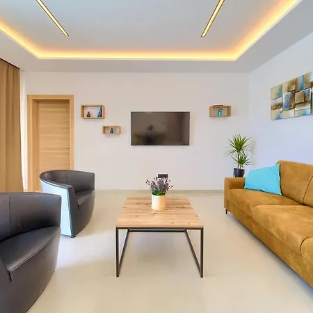 Unique With Private Pool Apartament *