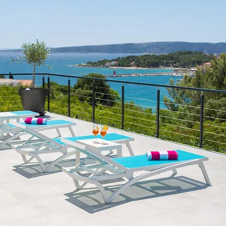 Unique With Private Pool