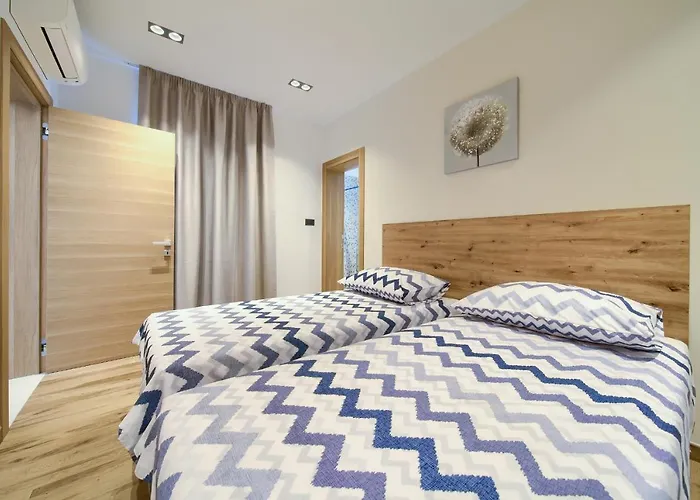 Unique With Private Pool Apartman *